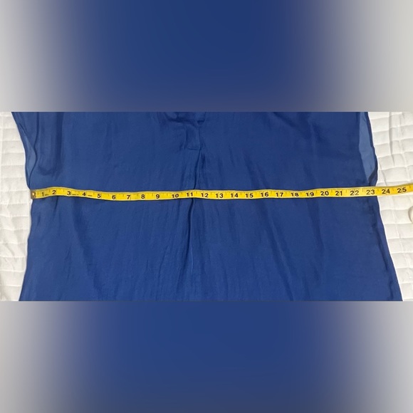 Rachel Roy Colbalt Blue V-Neck Lightweight and Flowy Blouse Size XL - Picture 3 of 8